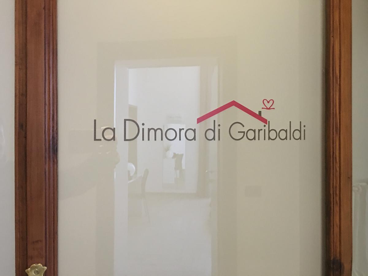 La Dimora Di Garibaldi Bed and Breakfast Napels Buitenkant foto